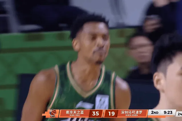 世俱杯下注网站-杰伦-汉兹连续三分已经5记三分拿到16分，南京35-19领先深圳